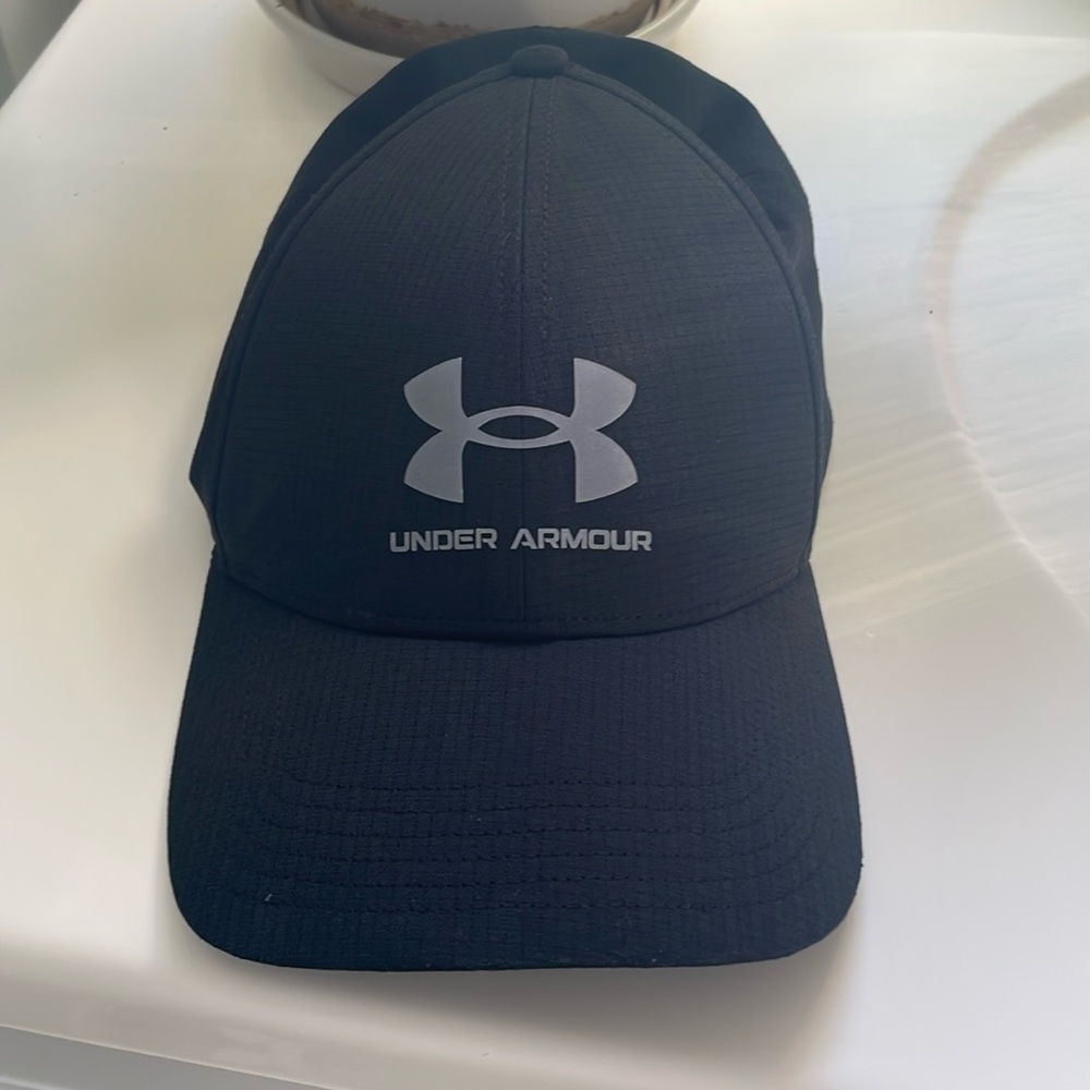 Men’s under Armour isochill Armourvent Flexfit Hat